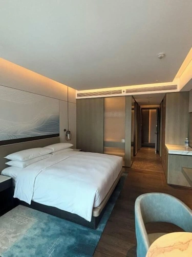 Deluxe Double room with city view