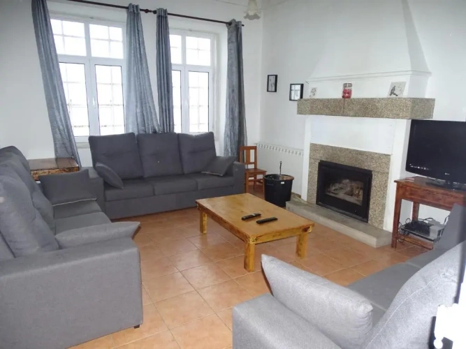 6 Bedrooms Cottage