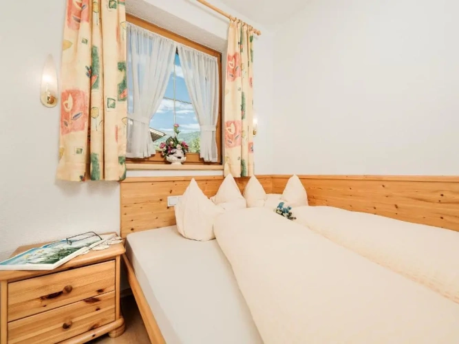 3 Bedrooms Apartment