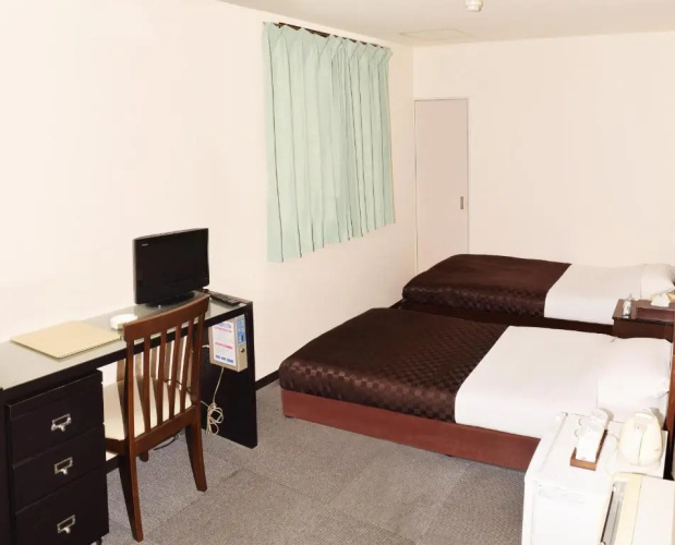 Sakura Hotel Oami
