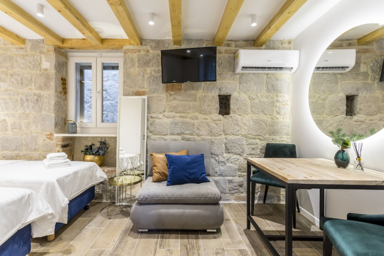 Luxury Rooms Miara in City Centre