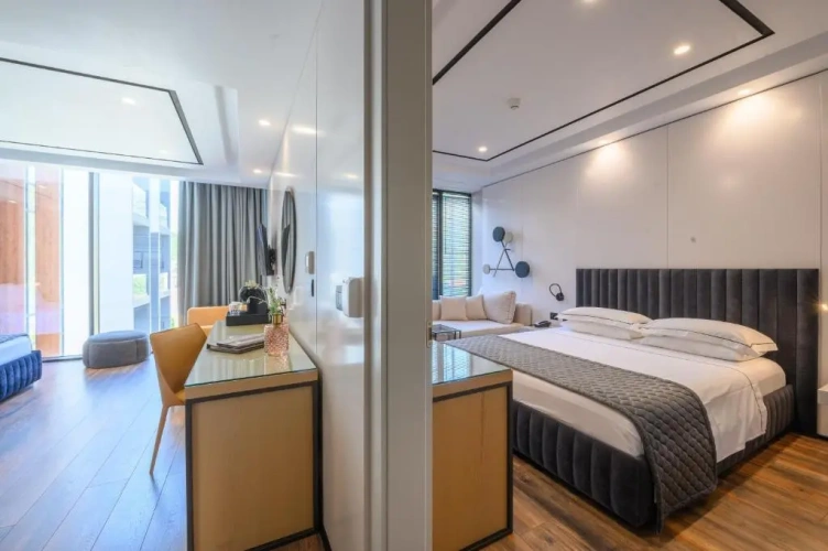 Deluxe Family room