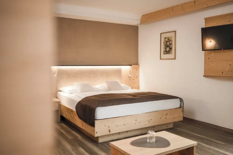 Comfort Double room with balcony and with mountain view