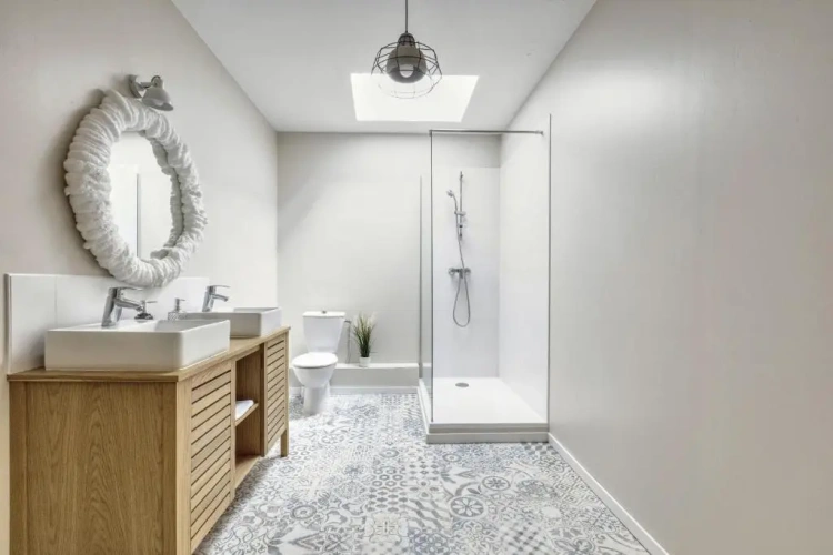 3 Bedrooms Apartment