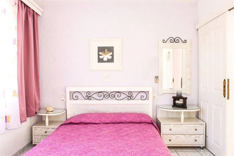Ostria Hotel & Apartments