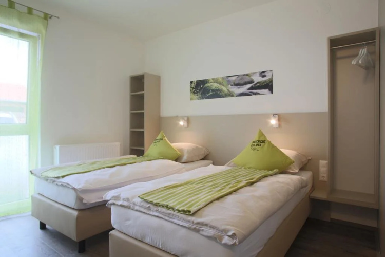 Smart Motel