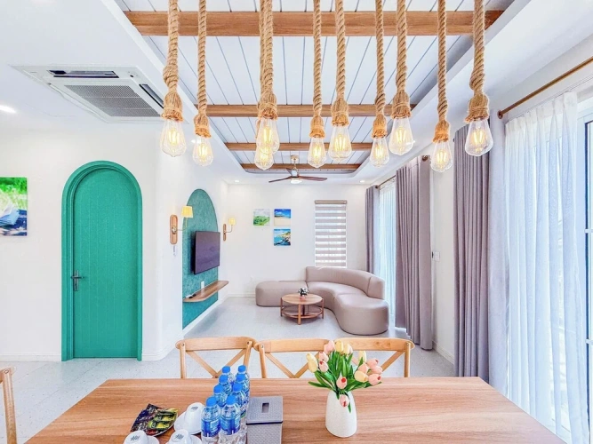 4 Bedrooms Family Villa beachfront