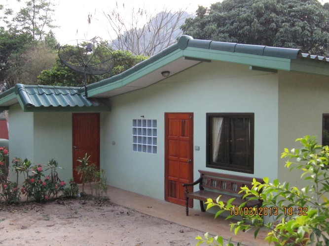 2 Bedrooms Suite with garden view
