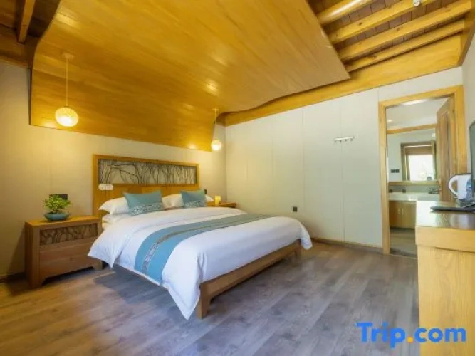 Standard Double room with garden view