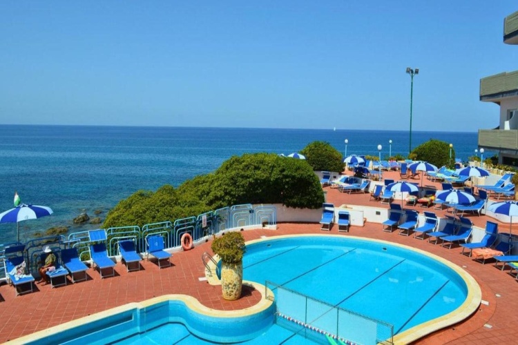Carlton Riviera photo 13