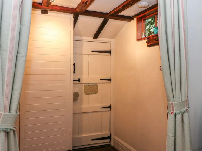 Swanfield Cottage