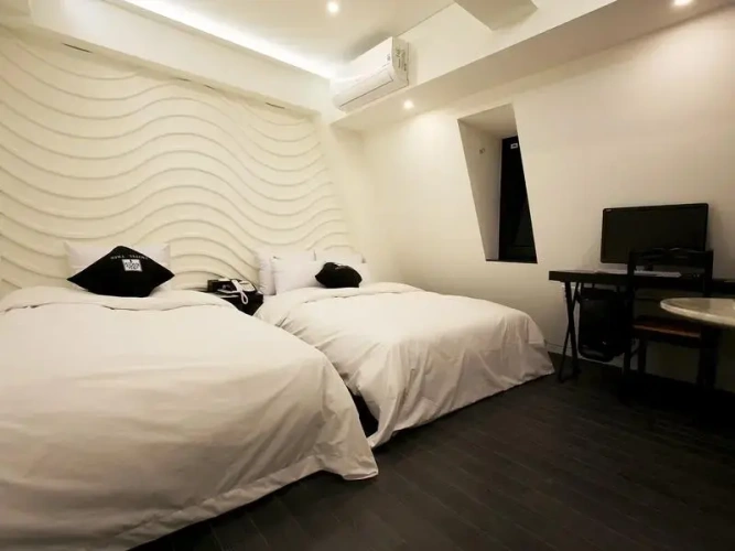 Twin Suite