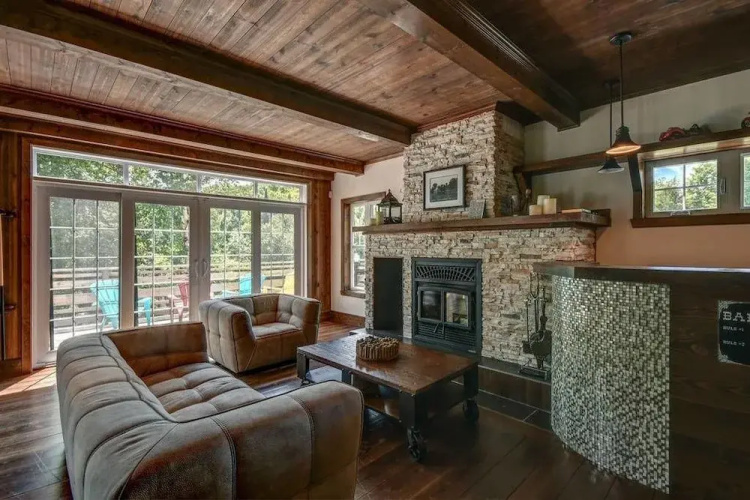 Chalet Phoenix