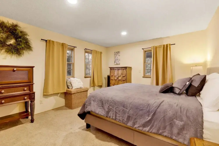 1996-the Bell Tower 2 Bedroom Home by RedAwning