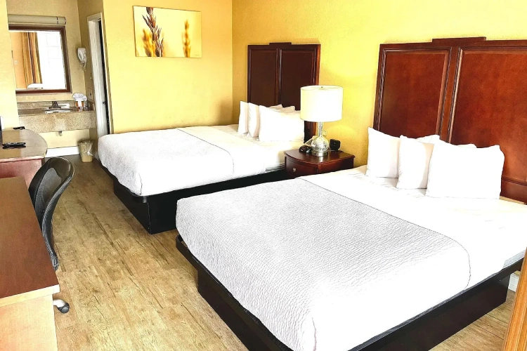 Standard Quadruple room
