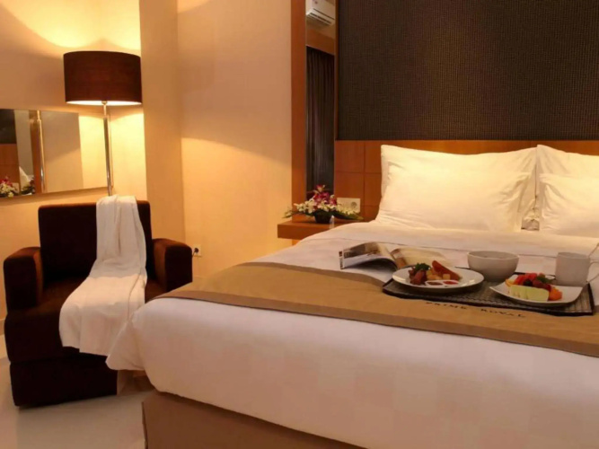 Prime Royal Hotel