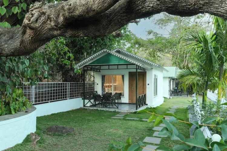 Double Cottage