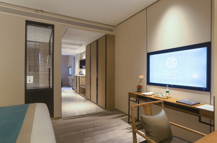Superior Triple Suite