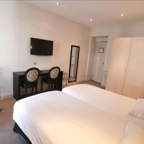 Superior Triple room
