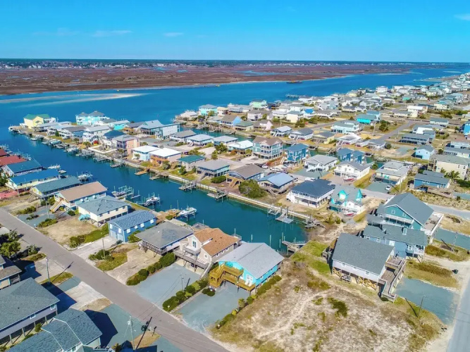 Boyd by Topsail Realty