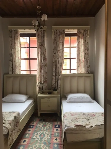 Standard Twin room with city view