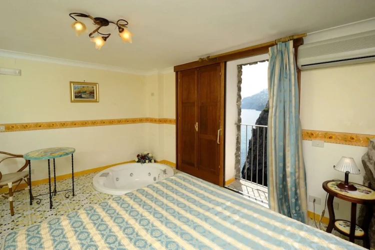 Superior Double room with balcony