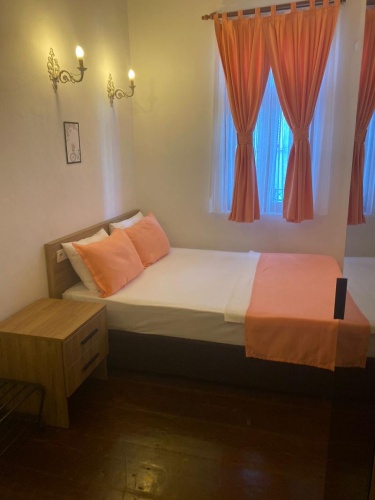 Standard Double room with land view