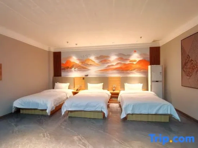 Superior Triple Suite
