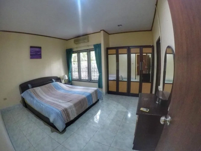 2 Bedrooms Standard Family room