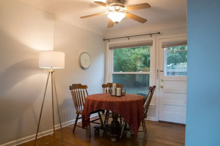 Two Bedroom West Stadium Bungalow - Unit 522