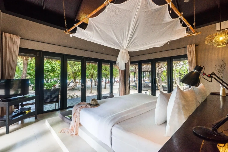 Villa beachfront