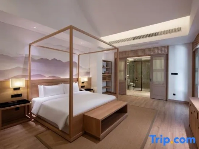 1 Bedroom Suite with river view