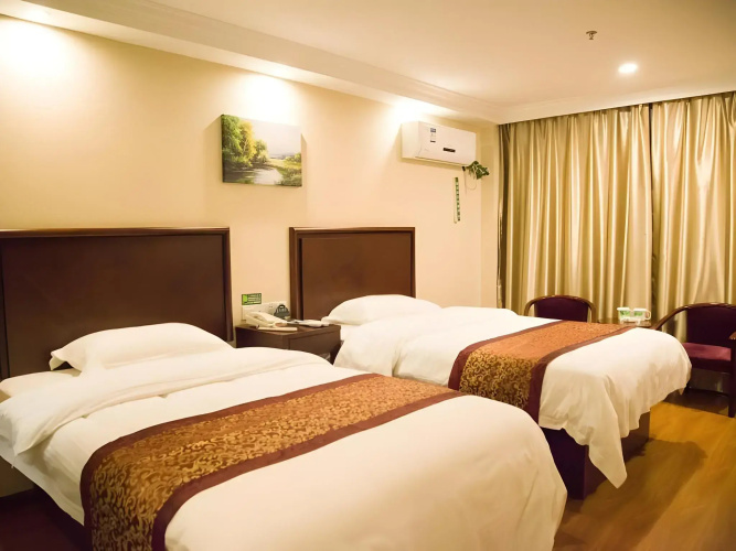 GreenTree Inn Taizhou Xinghua Wuyue Square