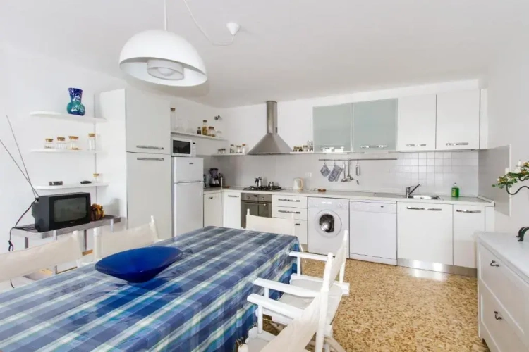 2 Bedrooms Double Apartment