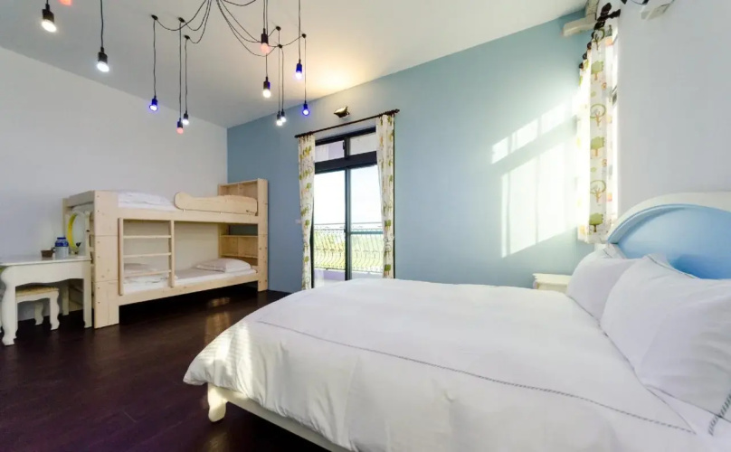 Sea Breeze B&B