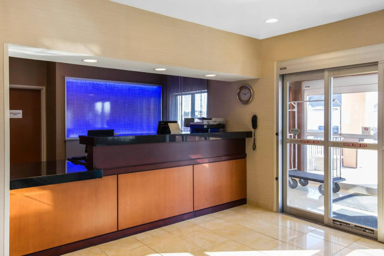 AmericInn by Wyndham St. Cloud MN Shopping Area
