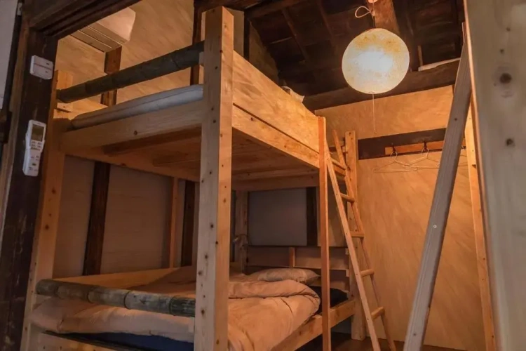 Bed in Dorm (male dorm)