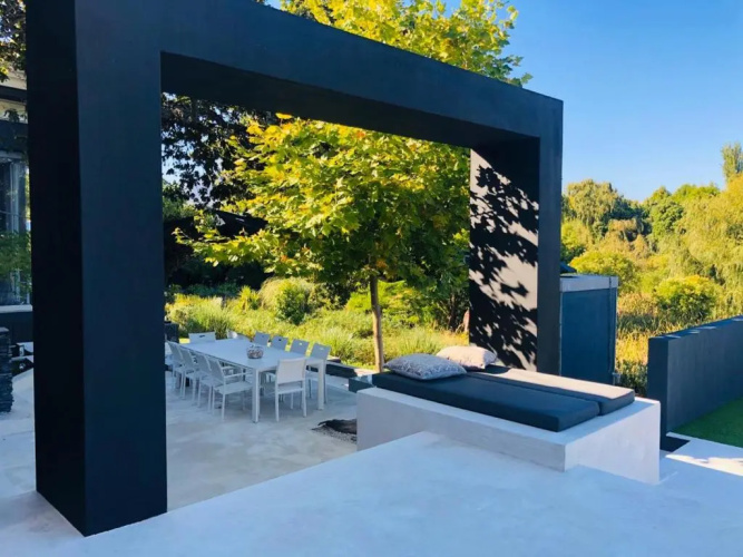 Badgemore Villa in Constantia Winelands