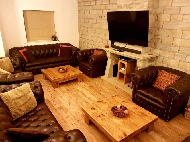 Large Luxury Self-Catering Barn