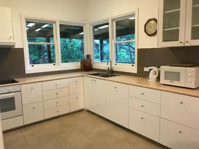 3 Bedrooms Cottage