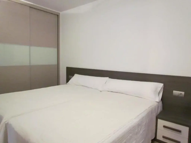 3 Bedrooms Apartment