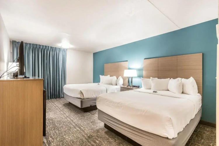 EverSpring Inn & Suites Marshall