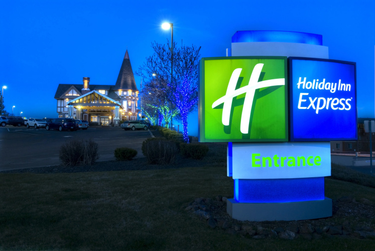 Holiday Inn Express Spokane-Downtown photo 26