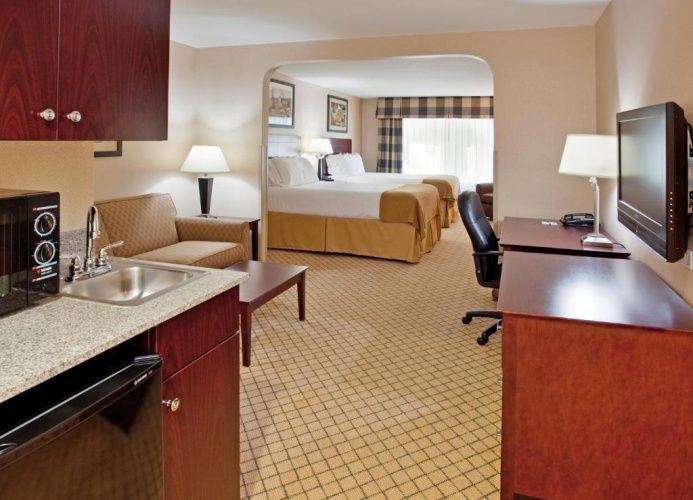 Quadruple Suite