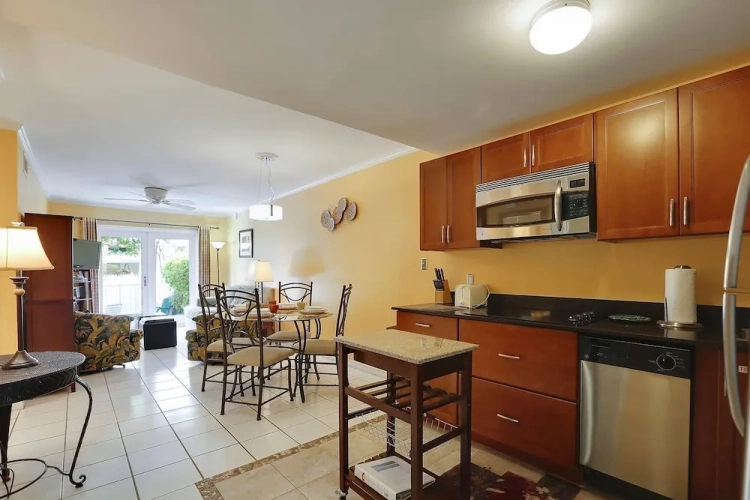 2 Bedrooms Cottage