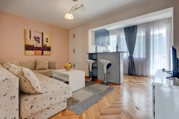Apartment with balcony