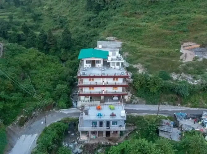 Hotel Creek Valley