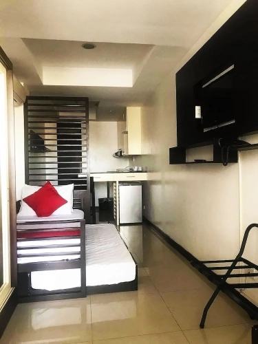 Superior Single Studio