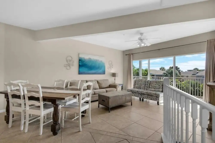 Bright 3BR Townhome Gulf Views Steps to Beach