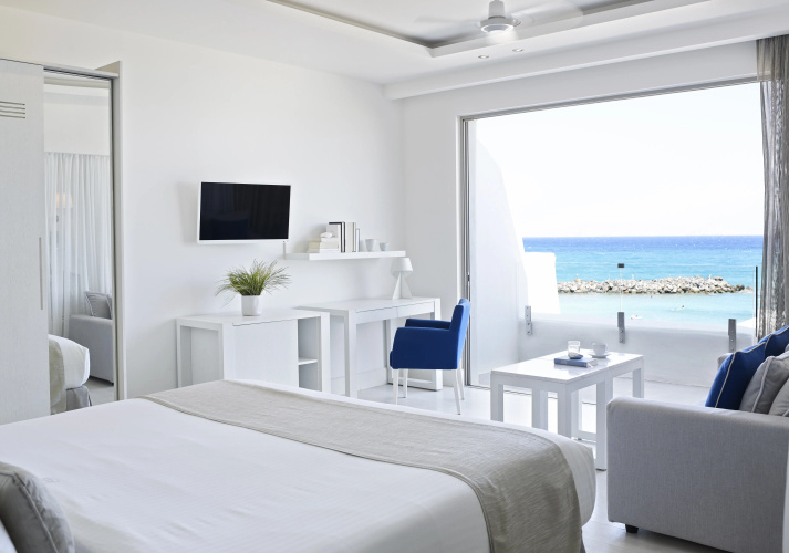 Knossos Beach Bungalows Suites Resort & Spa